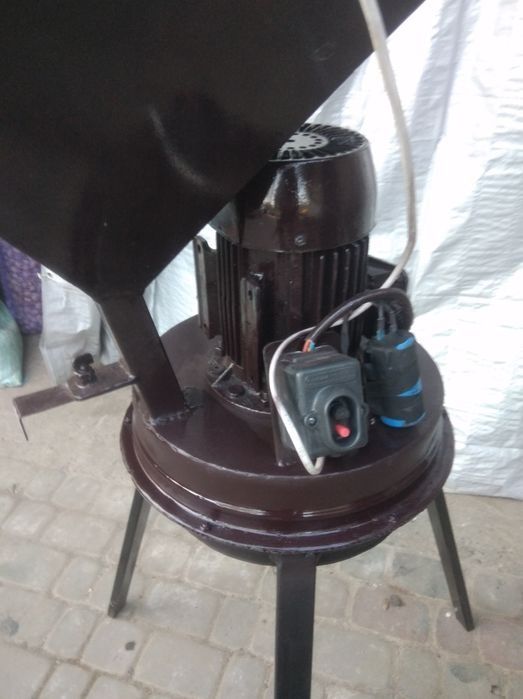 млин дку зернодробілка