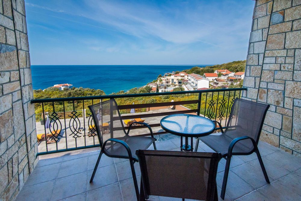 Czarnogóra - przy plaży (3 osoby ze śniadaniem)