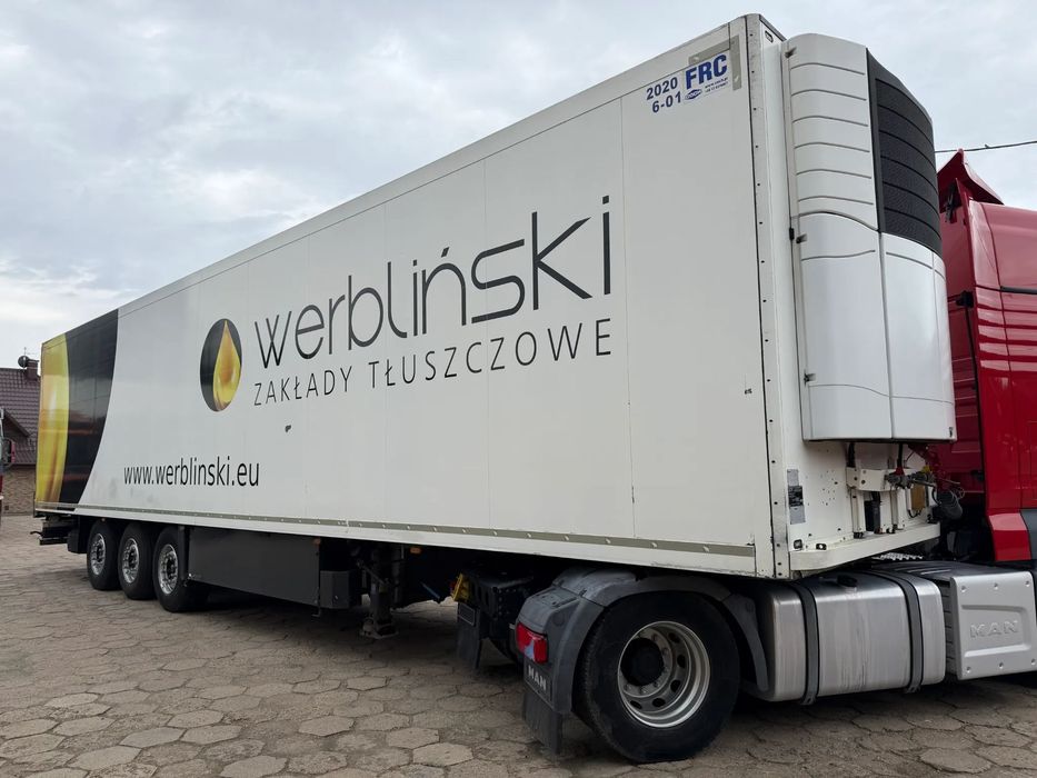 Schmitz Cargobull CARRIER VECTOR 1850 / 7 CM GRUBA ŚCIANA / 4 ZAMKNIĘCIA DRZWI / DRUKARKA / KOSZ PALETOWY / OŚ PODNOSZONA / DIESEL+ELEKTRYK / 2010 ROK !!  OŚ PODNOSZONA / Najmocniejszy agregat Carrier VECTOR 1850 / Drukarka