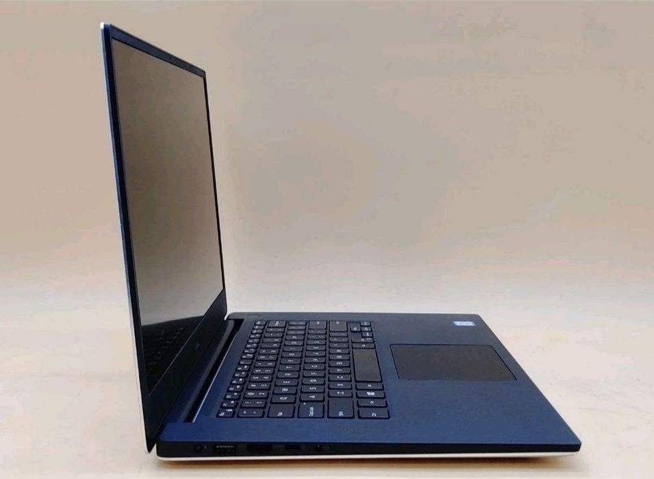 Dell  XPS 7590 i7-9750H / 32GB / 1000GB(1 TB) / Nvidia GTX 1650 - 4GB - состояние ИДЕАЛ !