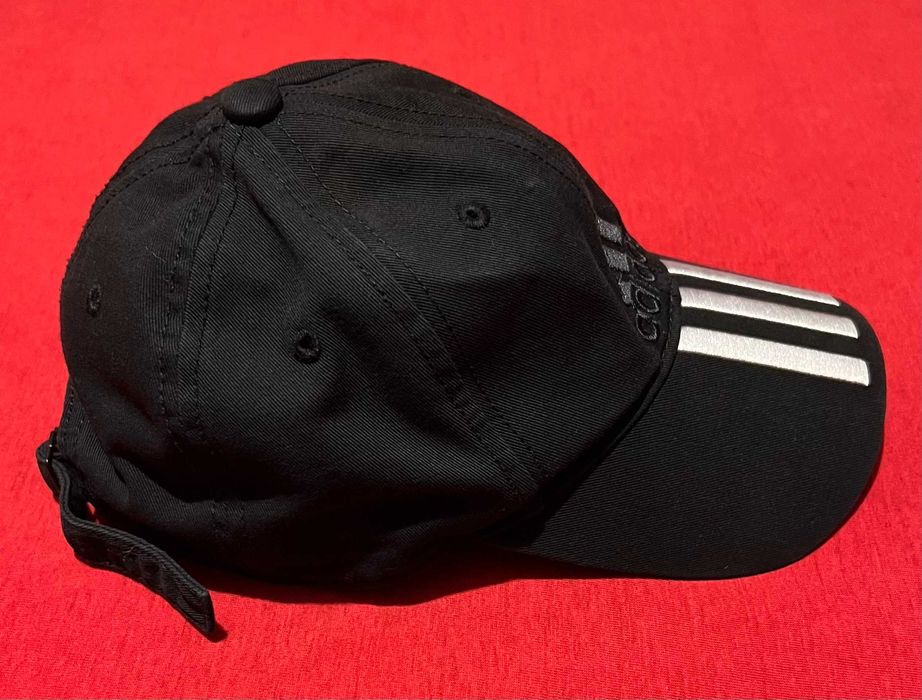 Стильна оригінальна кепка бейсболка Adidas в ідеалі розмір регулюється