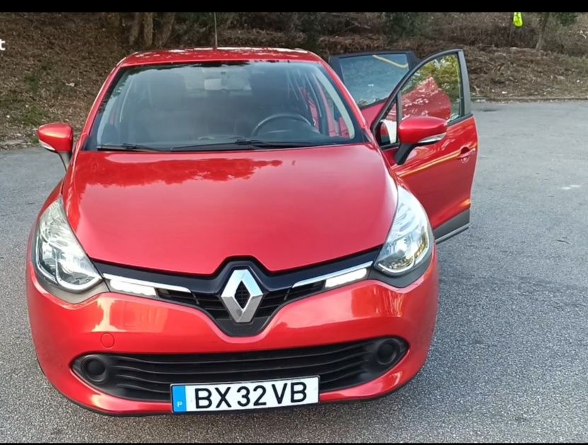 Renault Clio IV 1.5 Dci 90cv Limited 
Ano - 2015
Km-162000
