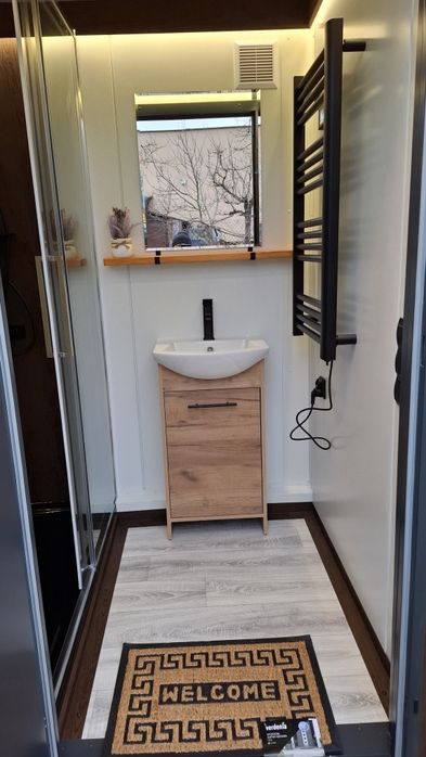 Kontener Pawilon sanitarny Łazienka WC Prysznic z płyt warstwowej