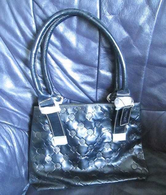 Nowa torebka skórzana   na A4  lakierowana  3 komory  wysyłka gratis