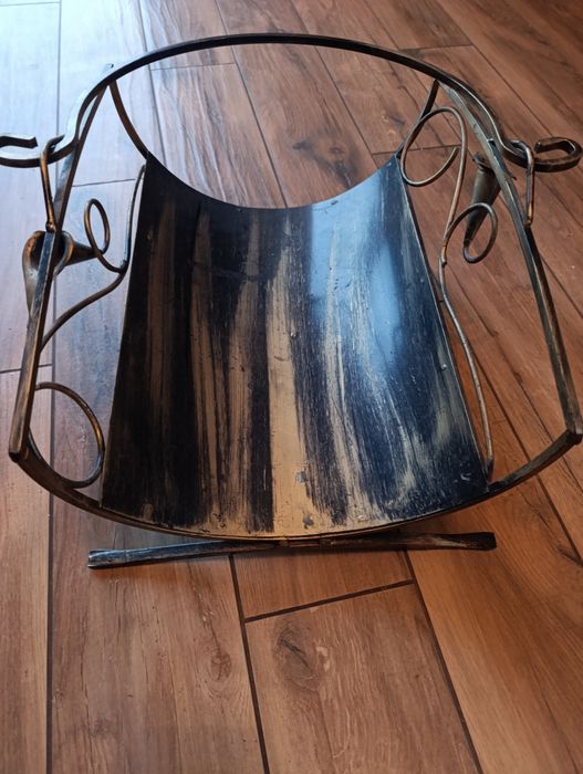 Kosz na drewno do kominka