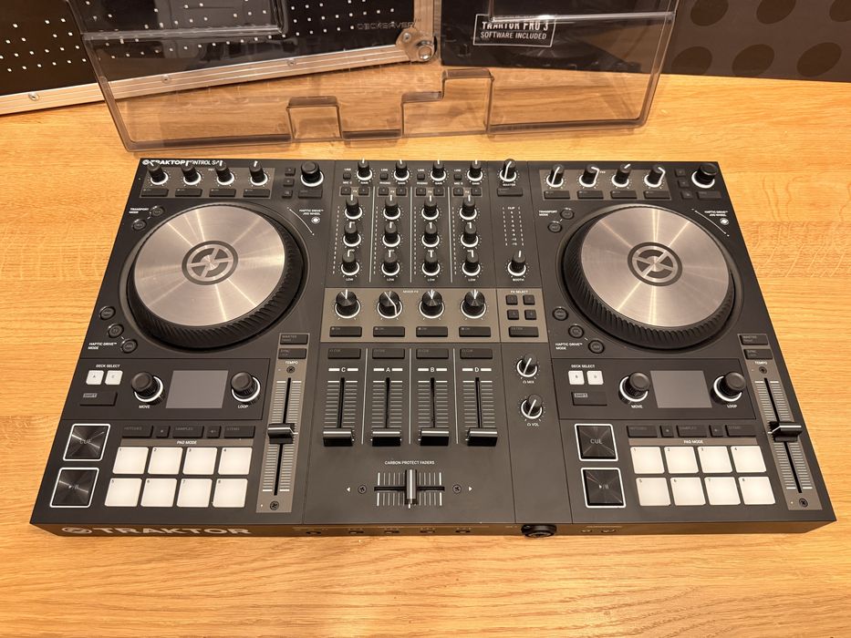 Native Instruments Kontroler Traktor S4 Mk3