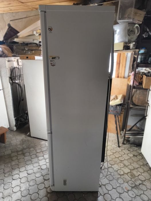 Холодильник Indesit