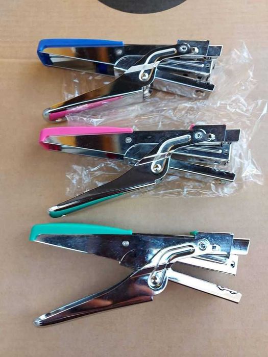 Desktop Stapler Plier.424236158582138881