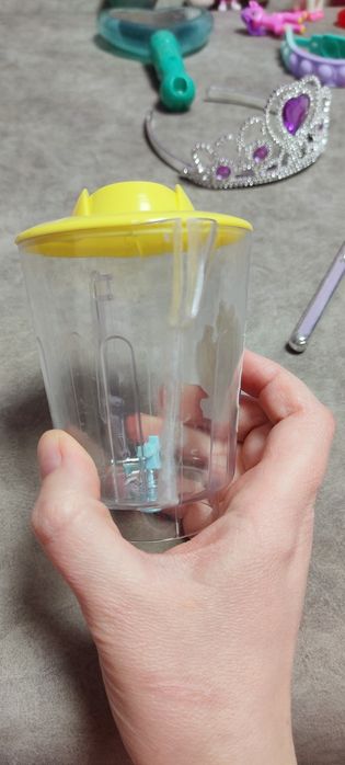 Іграшки для принцеси  терміново