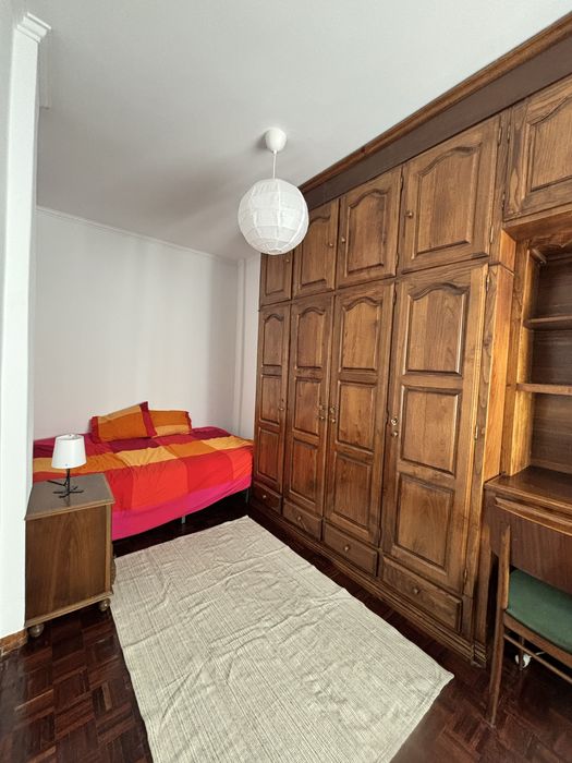 Quarto no centro de Almada