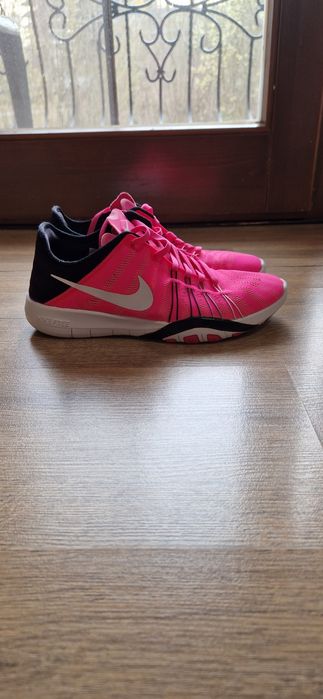 Кросовки Nike оригинал (размер 39, 25 см)