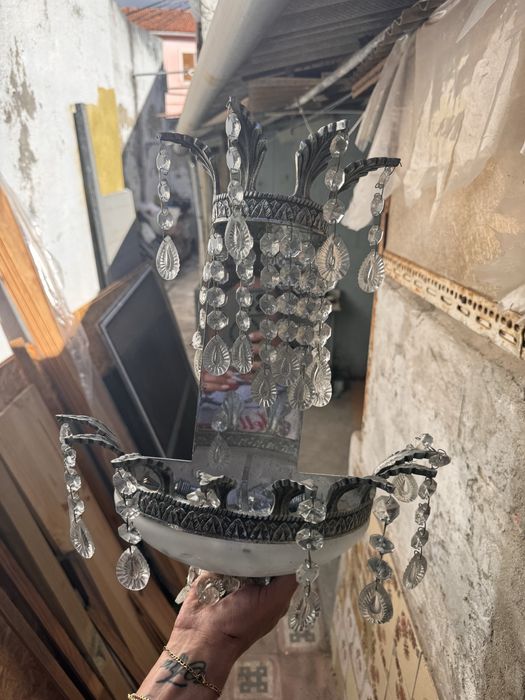 Vendo 2 caderiros antigos em bom estado,
