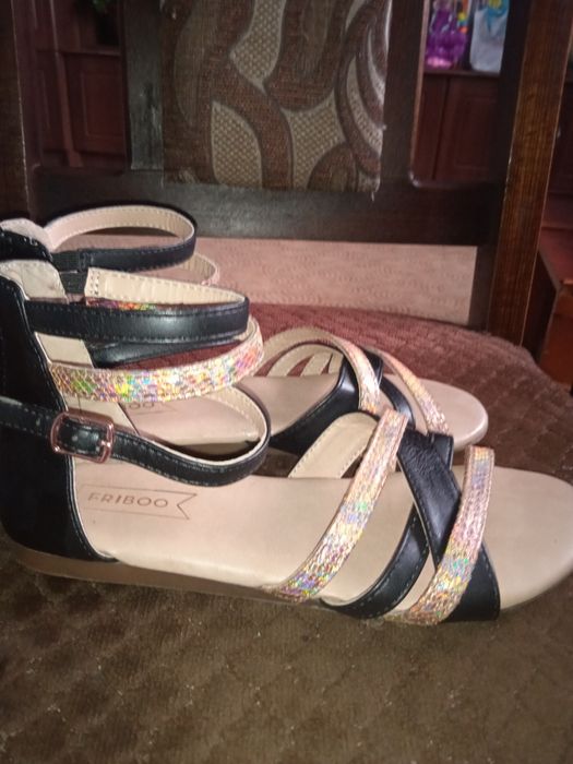 Босоніжки,босоножки,