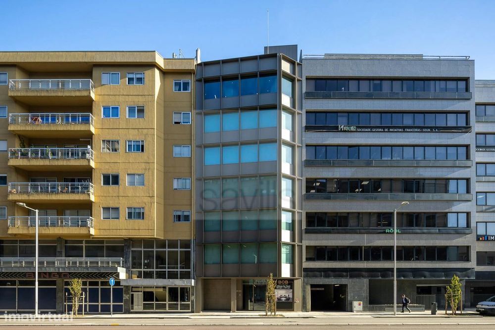 Boavista Office Building - BOB