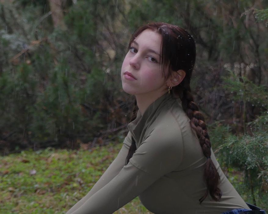 Топ prix (дирочки на рукавах)