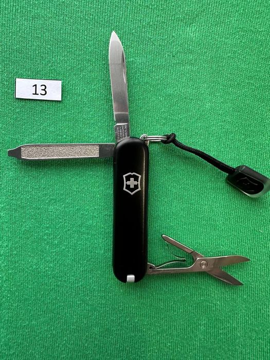 Victorinox Сlassic SD, Швейцарская армия, Оригинал, НЕ точеные!