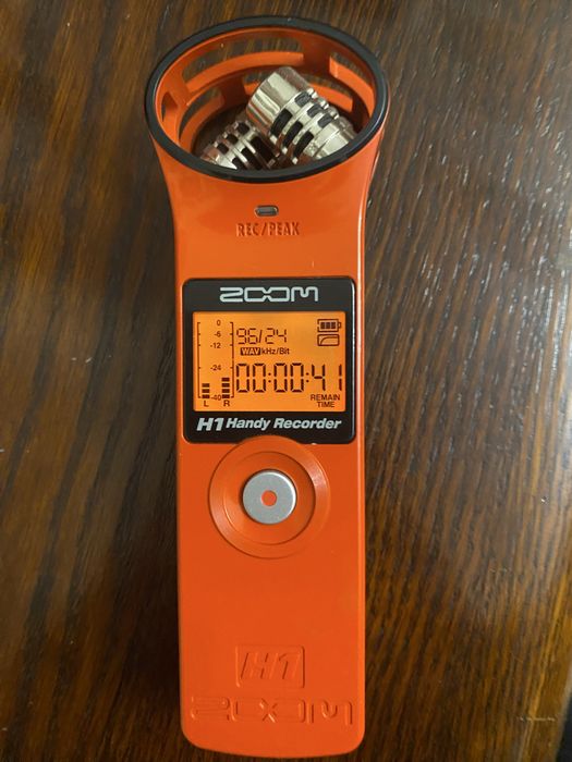 Zoom h1 handy recorder