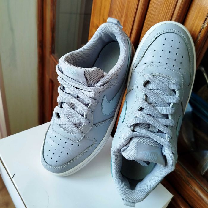 Оригінальні кросівки Nike Court, Найк сірі кеди 37,5р