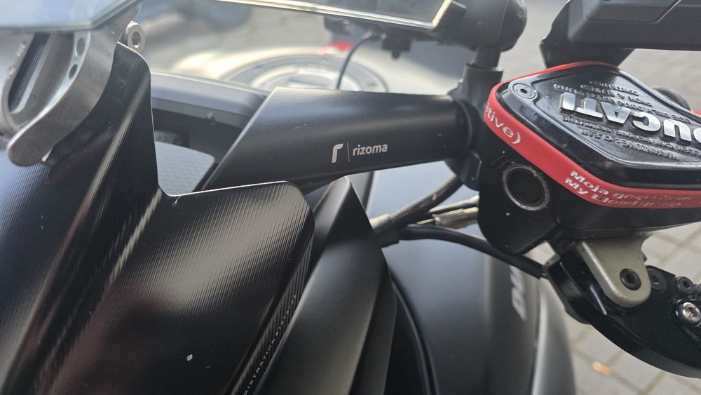 Ducati diavel v2