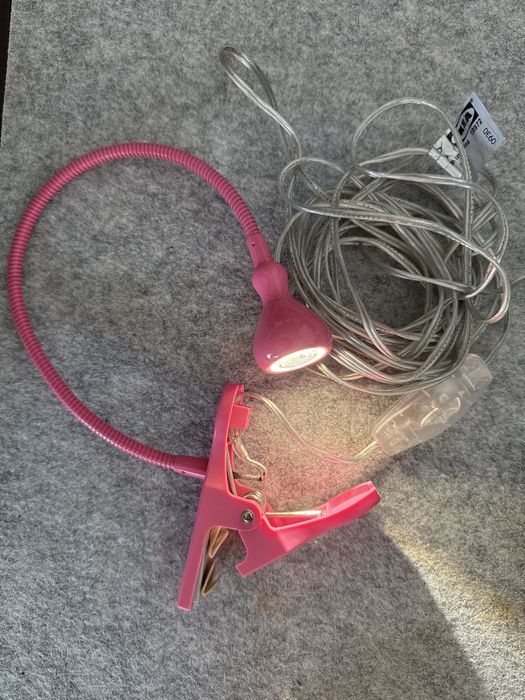 Candeeiro cor de rosa IKEA