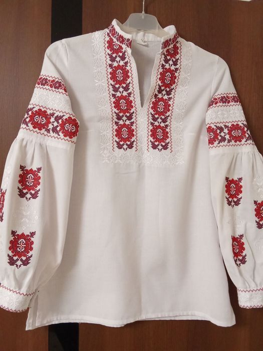 Вишиванка жіноча