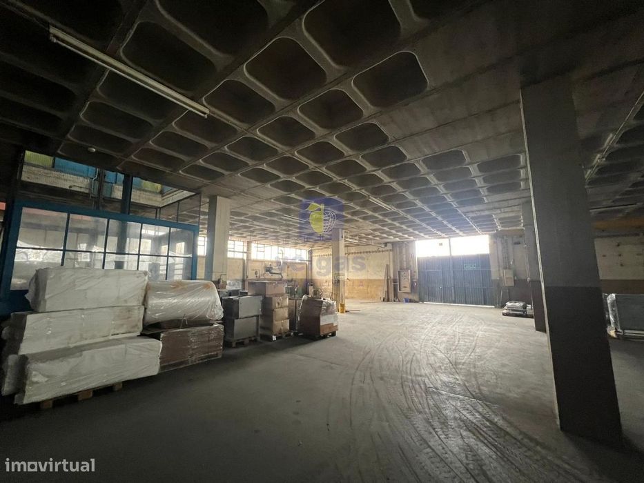 Armazém com 3.114, 50 m²,