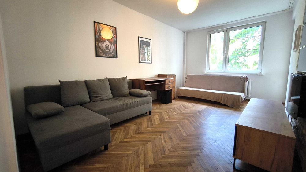 Ładne,ciche, mieszkanie-2 nieprzechodnie pokoje,blisko Metra i Centrum