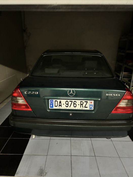 Carro matricula francesa