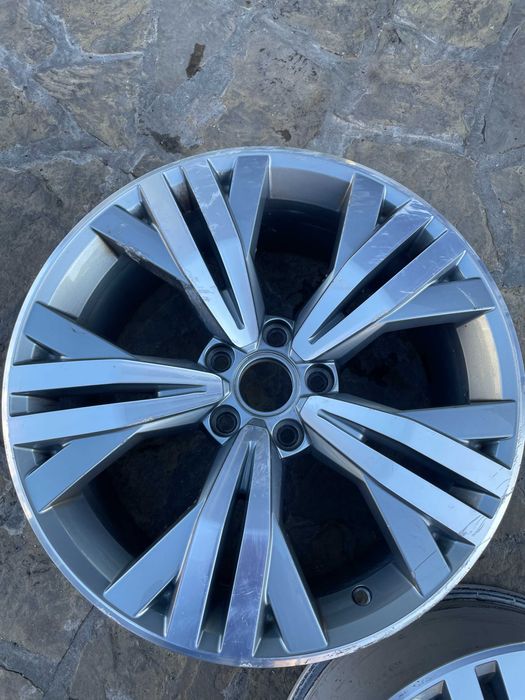 Диски, титани 3g0601025bk VW 5,112 R18 поштучно диск vw 5.112