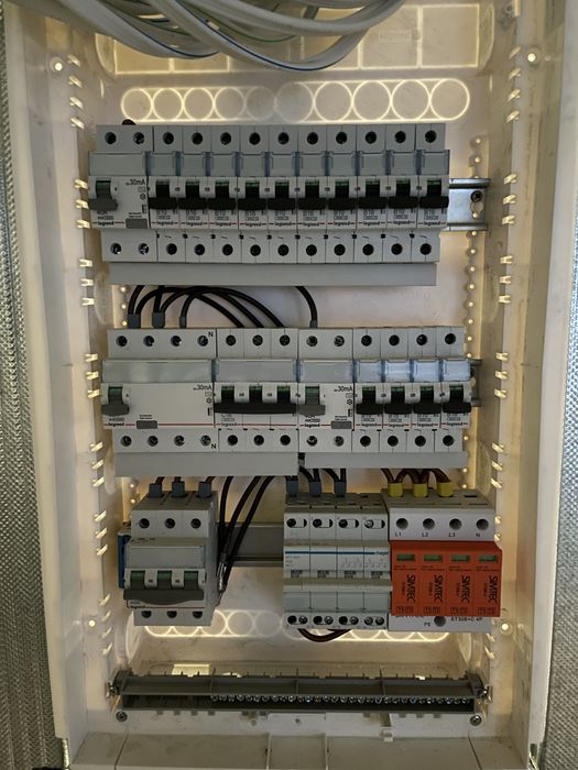 Instalacje elektryczne elektryk WOLNE TERMINY, napęd do bram.