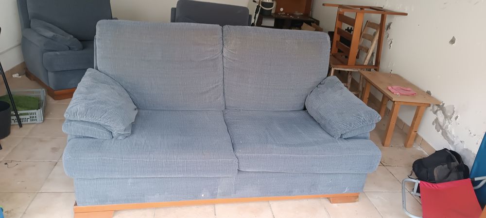 Sofa e duas poltronas