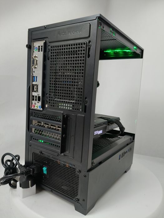 Zestaw Gamingowy Ryzen 5 7600x,RTX 5060 + SAMSUNG 24" 180 Hz