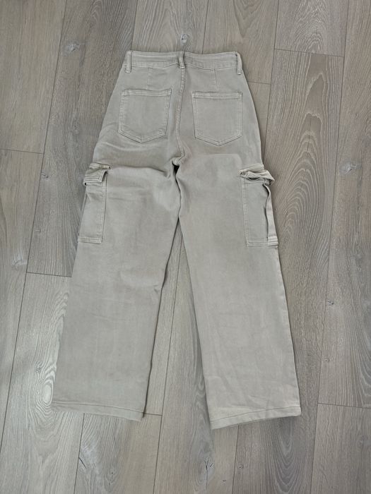 Джинси з карманами