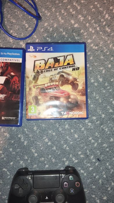 Comando PS4 avariado + Base carregamento + 2 jogos + carregador