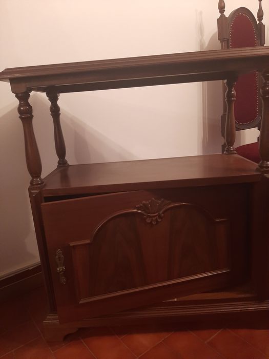 Móvel  bar madeira maciça