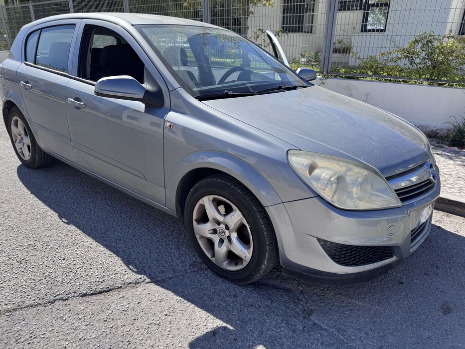 Opel Astra 1.3 CDTI — photo 2