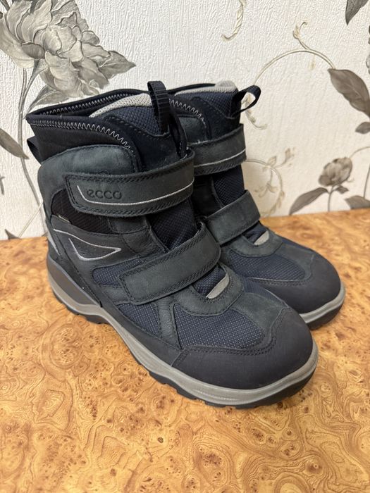 Продам ботинки Ecco 40 р