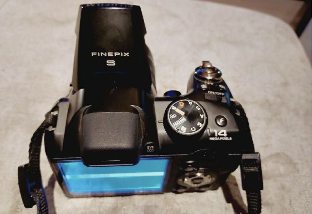 Fuji Fujifilm FinePix S4300