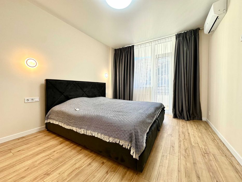 Продається двокімнатна квартира в центрі Яремче готова до проживання.