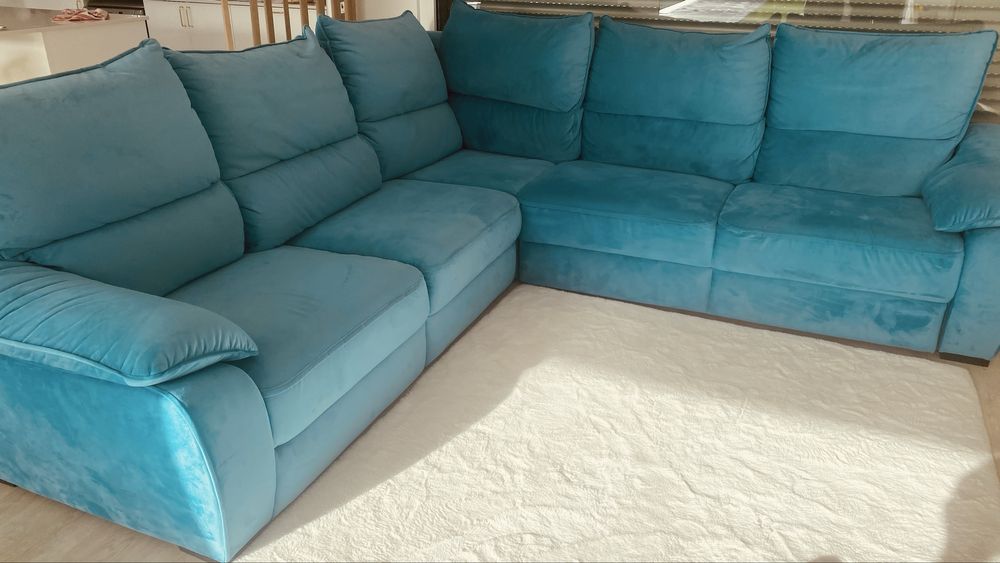 Sofá de canto azul-turquesa com chaise longue — excelente estado!