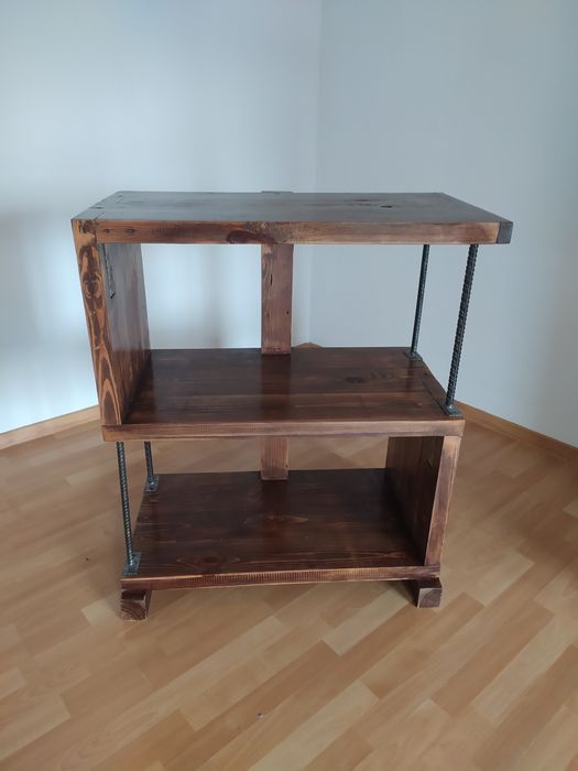 Regał drewniany solidny