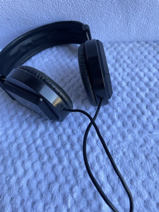 kolekcjonerskie słuchawki stereofoniczne JVC HP-303.