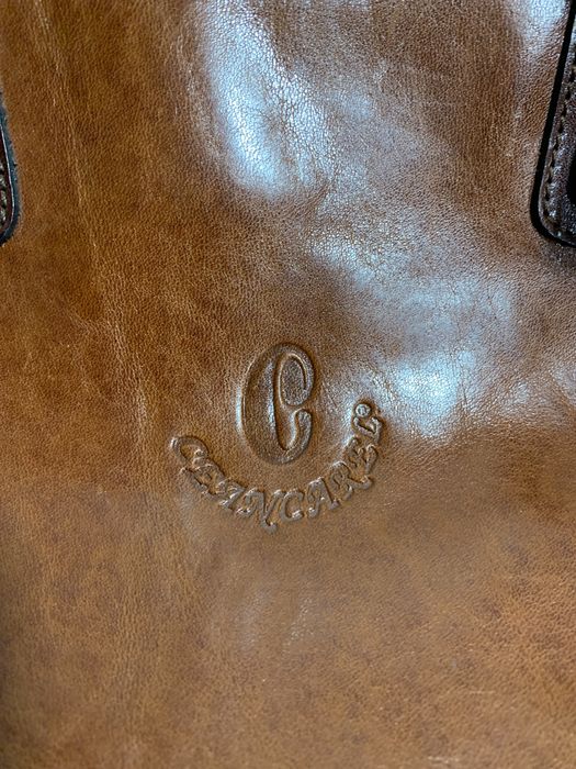 Mala castanha em pele ceancarel