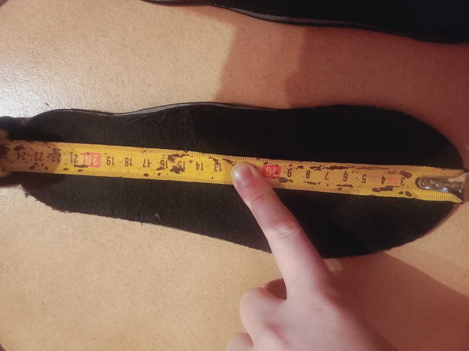 Salomon кросівки