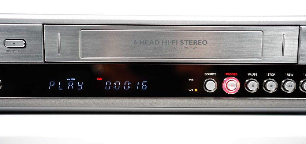 Przegrywarka KOPIARKA kaset VHS na DVD zgraj archiwum PHILIPS DVDR630V