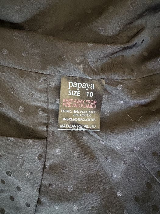 Casaco tweed com etiqueta