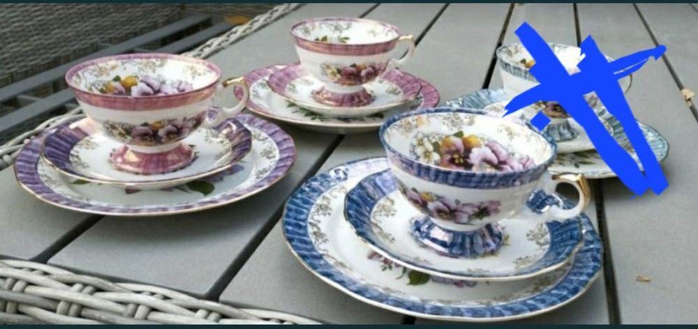 Komplet filizanek porcelanowych