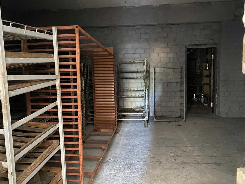 Продаж приміщення вільного призначення в місті Ладижин