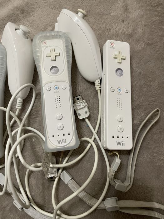 Nintendo Wii контролери та аксесуари