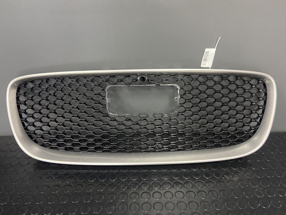 Решетка радиатора Jaguar XF X260 под дистроник Радар Камеру gx63018k28